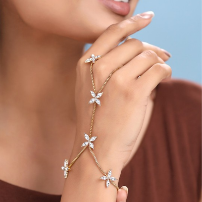 Women Gold-Plated Flower Crystal Graceful Hand Chain Ring Bracelet